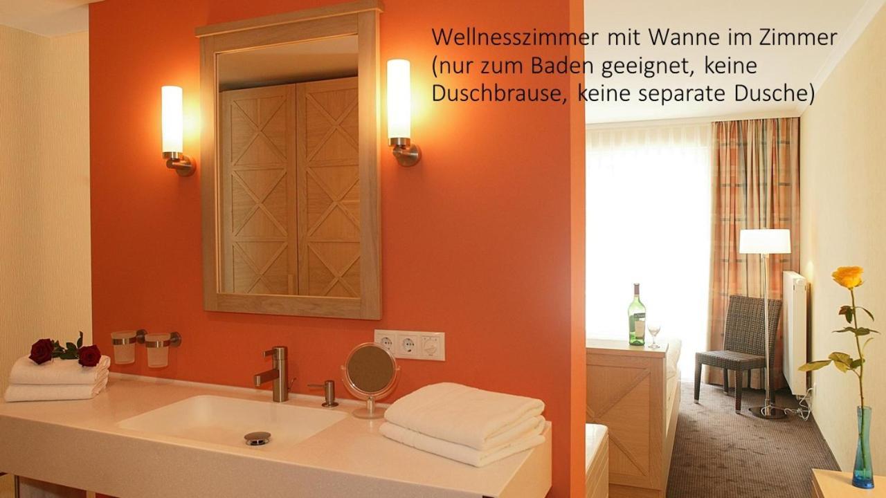Strandhotel Seerose Kolpinsee Exterior photo